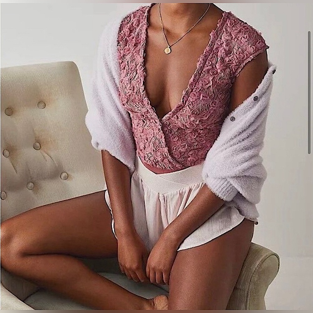 Free People 2 Haute 2 Handle Rosette Bodysuit Pink Rose size XS